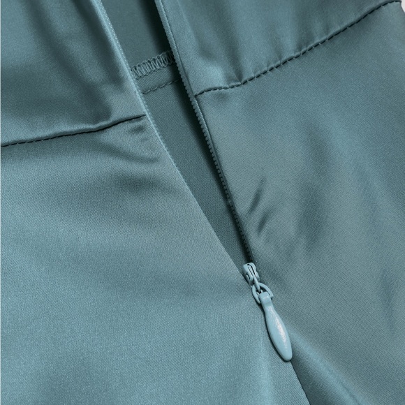 NWT Illusion Ruched Midi Dress - Picture 4 of 4